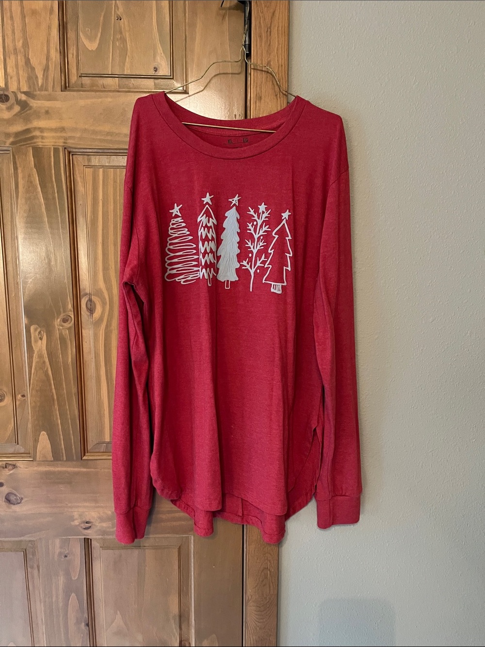 Women's Holiday Red Long-Sleeve Graphic Tee
